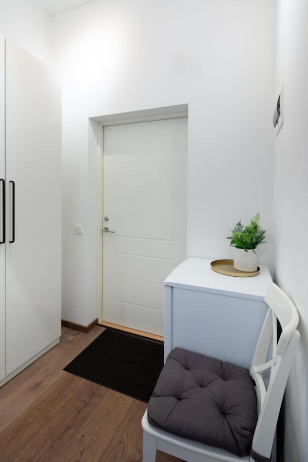 Kalnina Street Studio Apartment Riga Esterno foto