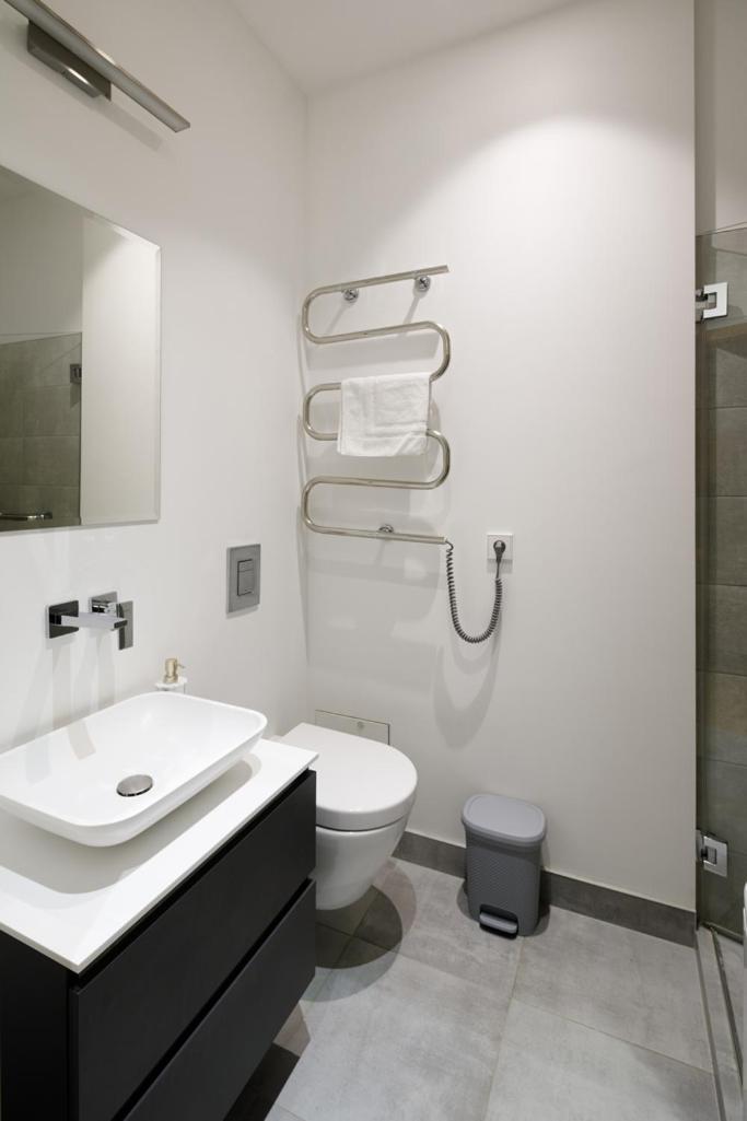 Kalnina Street Studio Apartment Riga Esterno foto